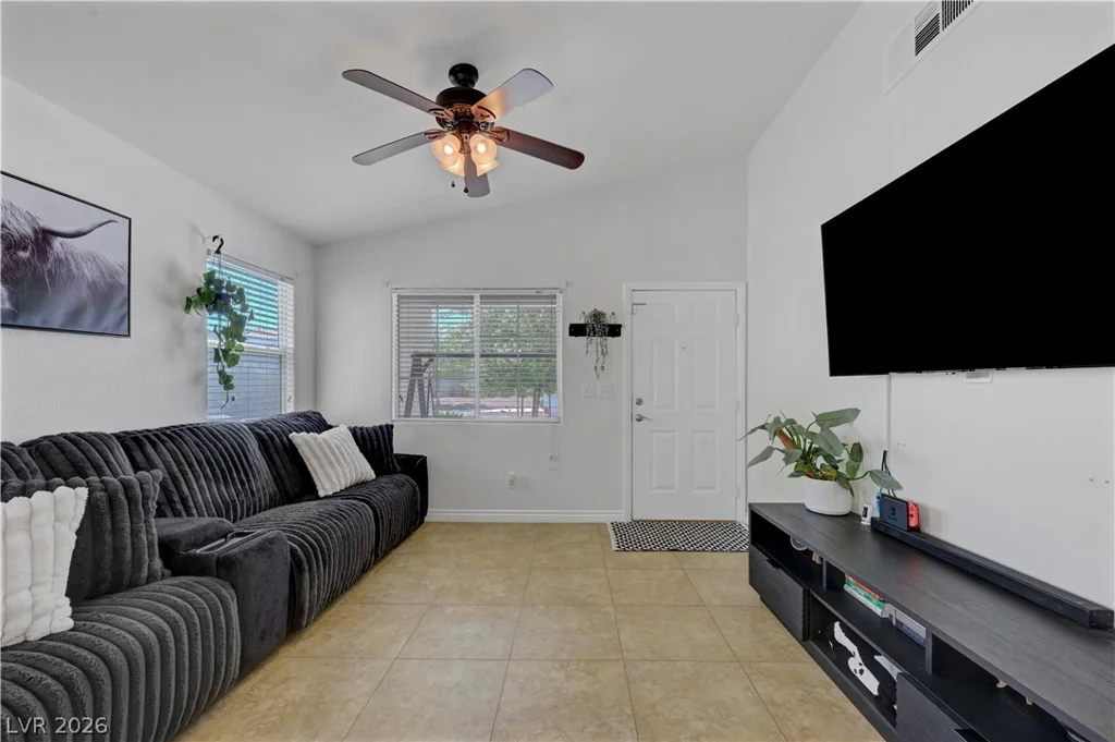 8840 Ackerman, Las Vegas, NV 89143