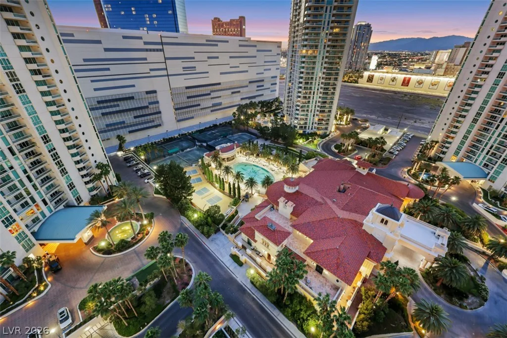 2857 Paradise, Las Vegas, NV 89109