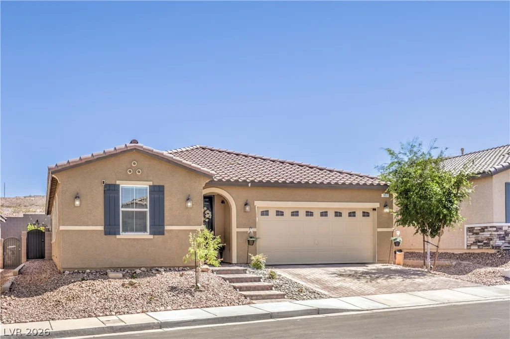 957 Soaring Moon, Henderson, NV 89015