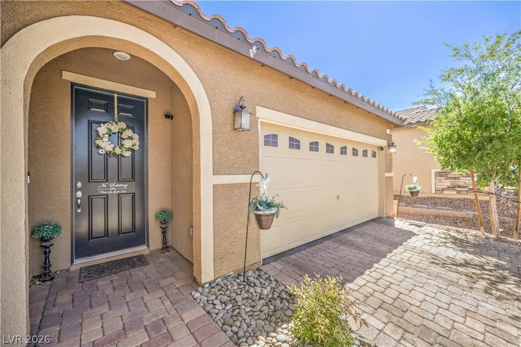 957 Soaring Moon, Henderson, NV 89015