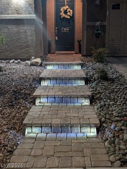 957 Soaring Moon, Henderson, NV 89015