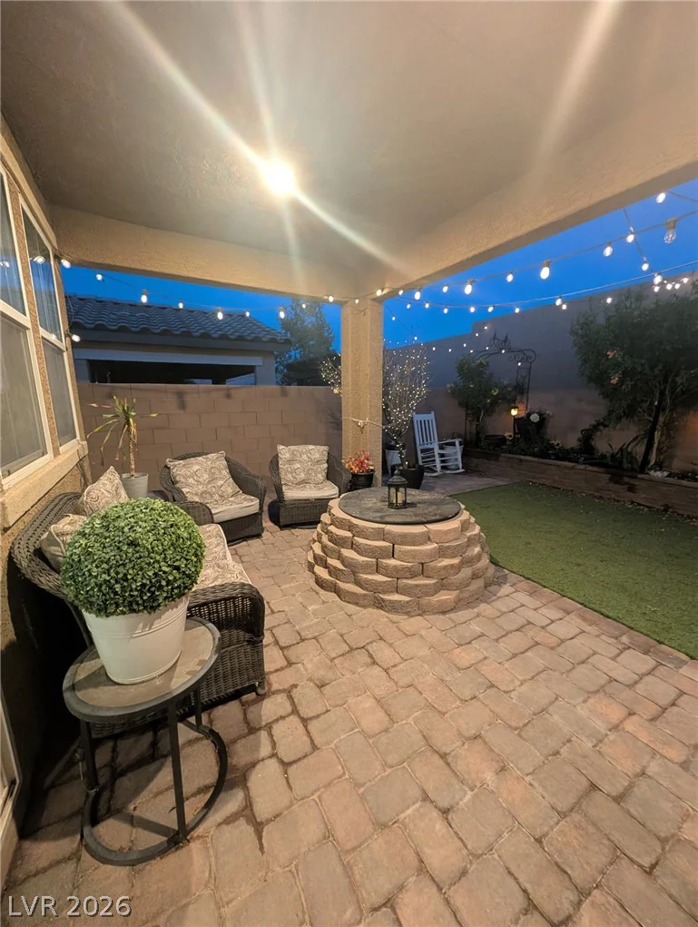 957 Soaring Moon, Henderson, NV 89015