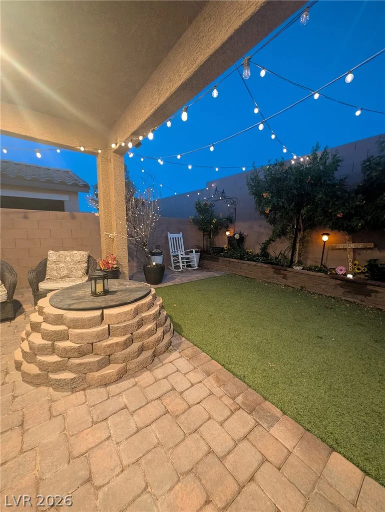 957 Soaring Moon, Henderson, NV 89015