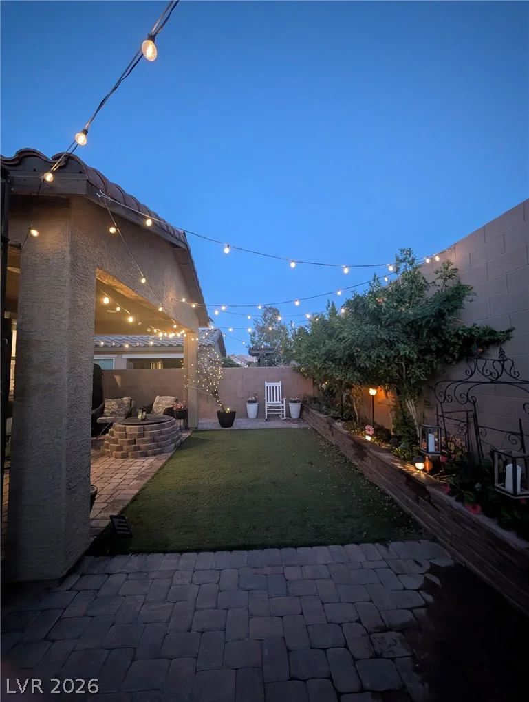 957 Soaring Moon, Henderson, NV 89015