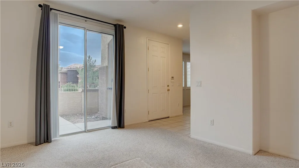 10180 Delray Beach, Las Vegas, NV 89129