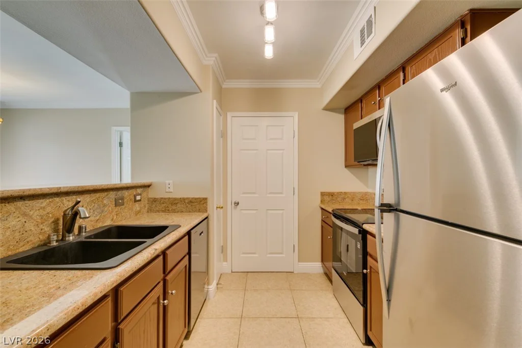 7255 Sunset, Las Vegas, NV 89113