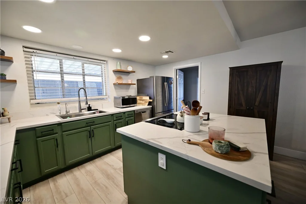 2016 Oakey, Las Vegas, NV 89104
