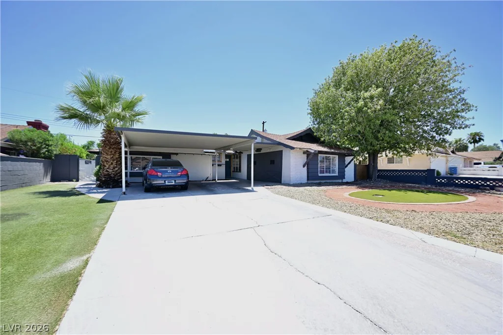 2016 Oakey, Las Vegas, NV 89104