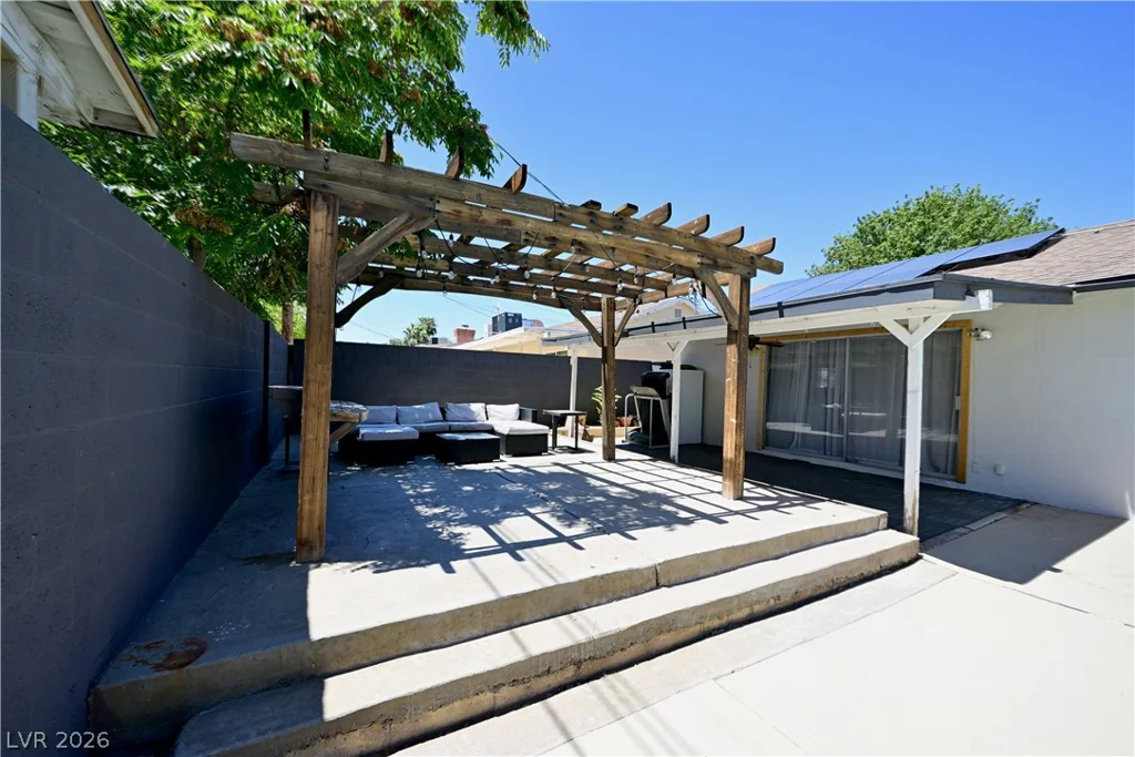 2016 Oakey, Las Vegas, NV 89104