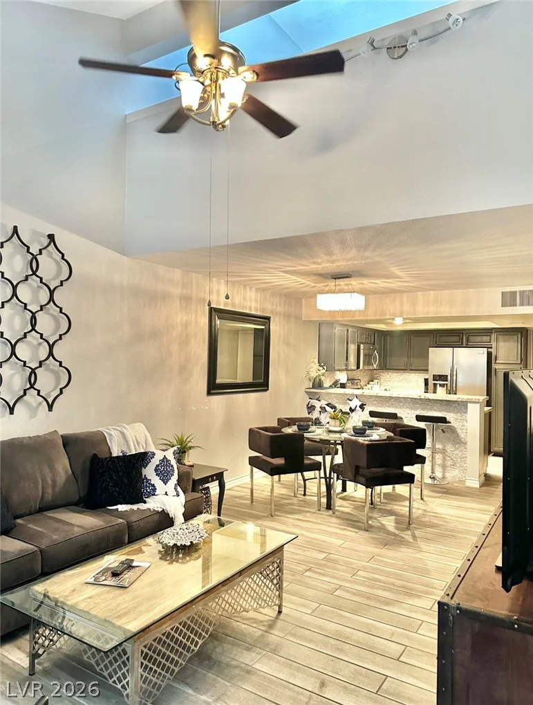 2700 LODESTONE, Las Vegas, NV 89117