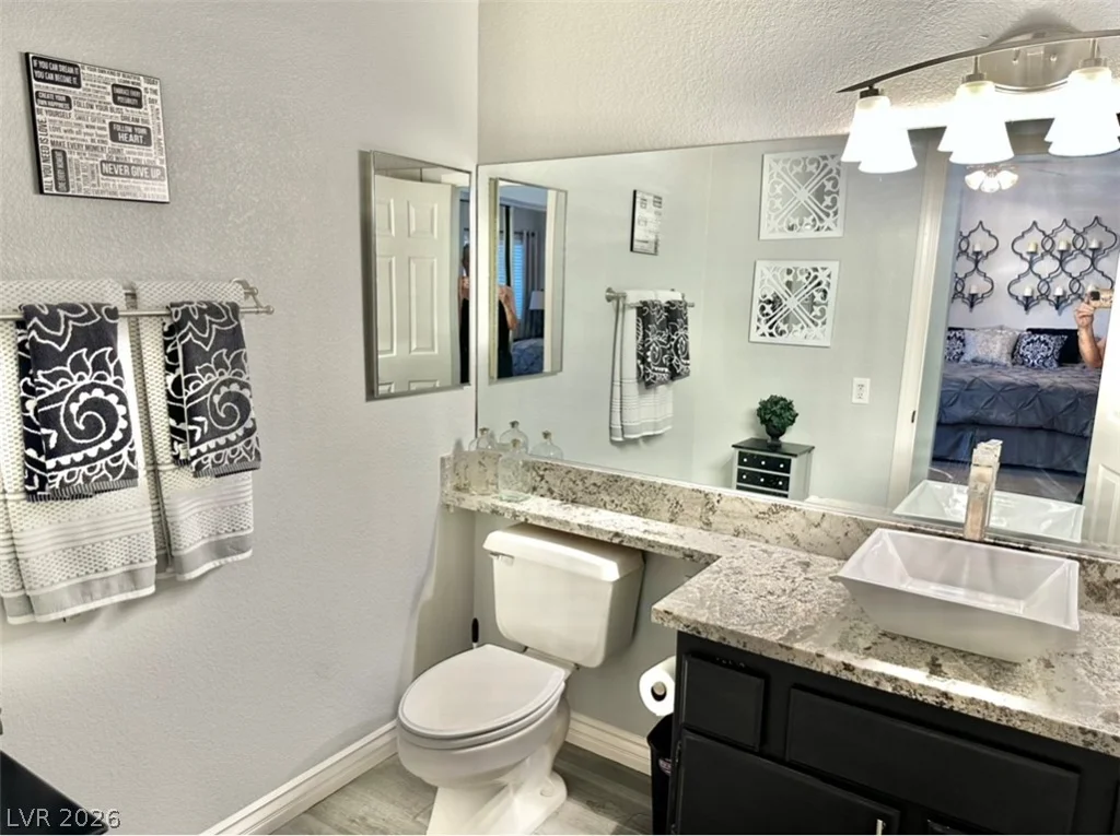 2700 LODESTONE, Las Vegas, NV 89117