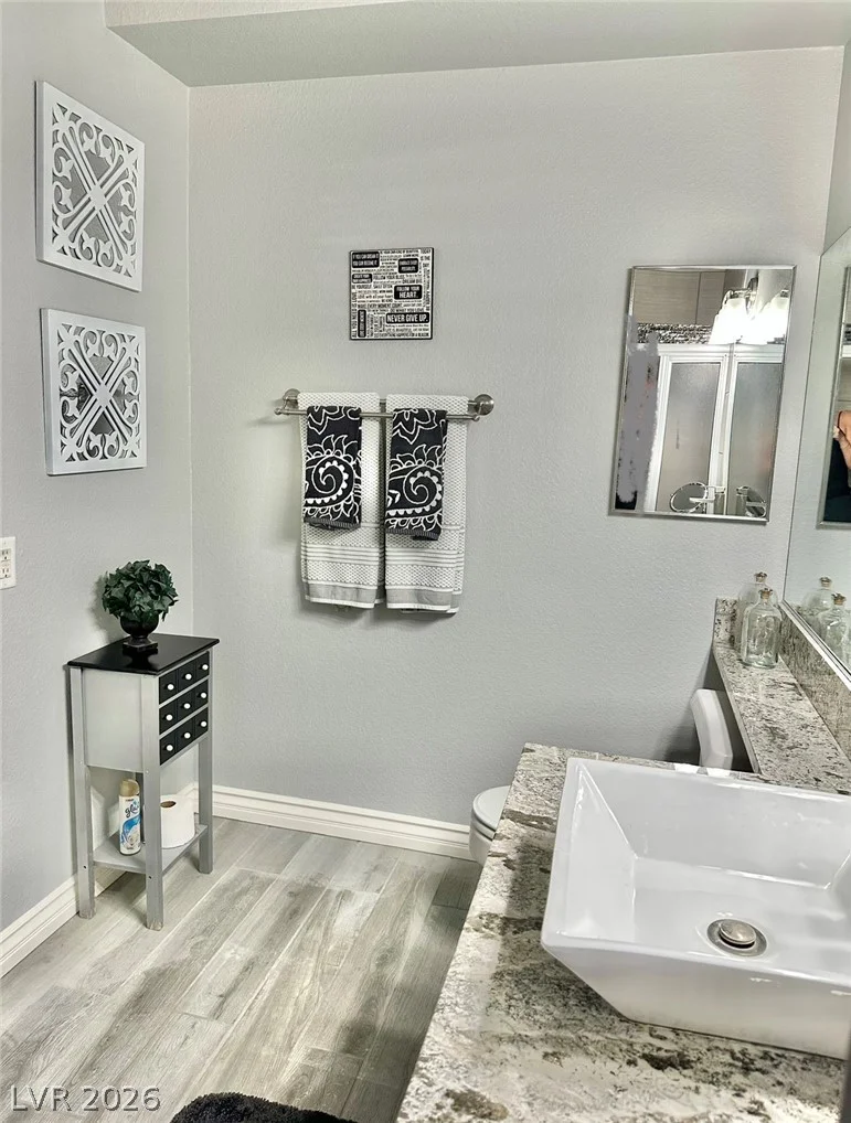 2700 LODESTONE, Las Vegas, NV 89117