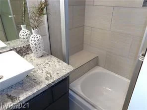 2700 LODESTONE, Las Vegas, NV 89117
