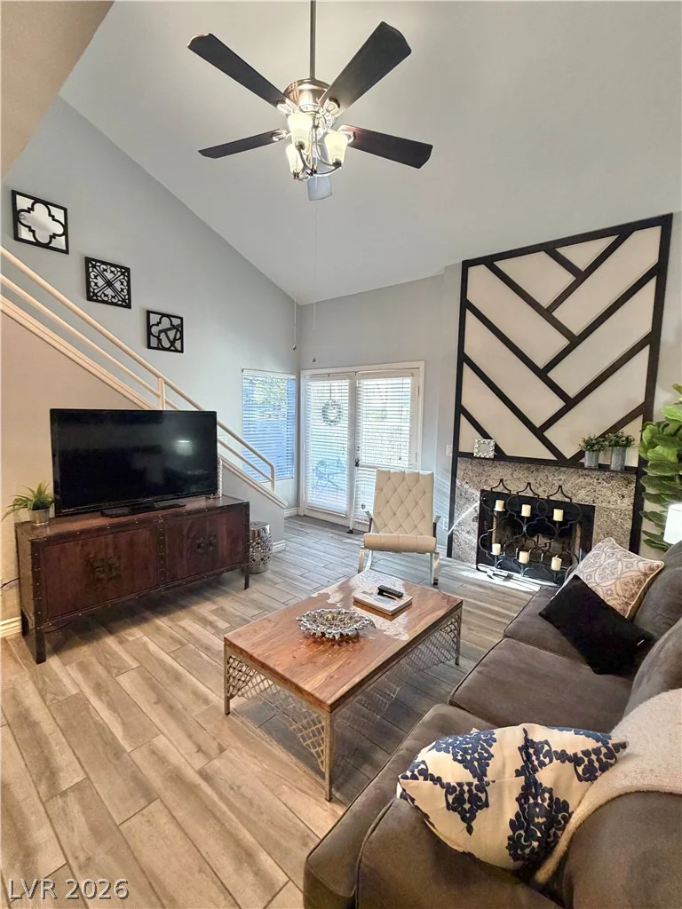 2700 LODESTONE, Las Vegas, NV 89117