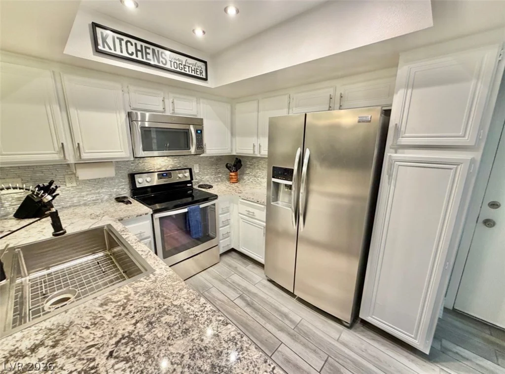 2700 LODESTONE, Las Vegas, NV 89117