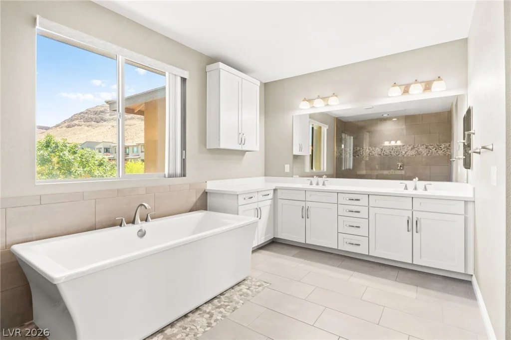 10314 Apache Blue, Las Vegas, NV 89135
