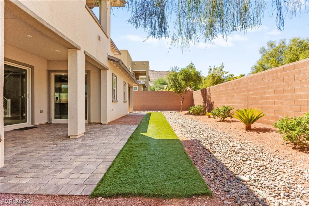 10314 Apache Blue, Las Vegas, NV 89135