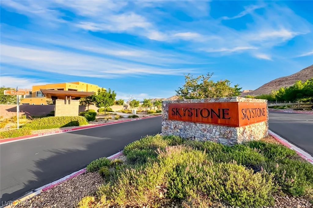 10314 Apache Blue, Las Vegas, NV 89135