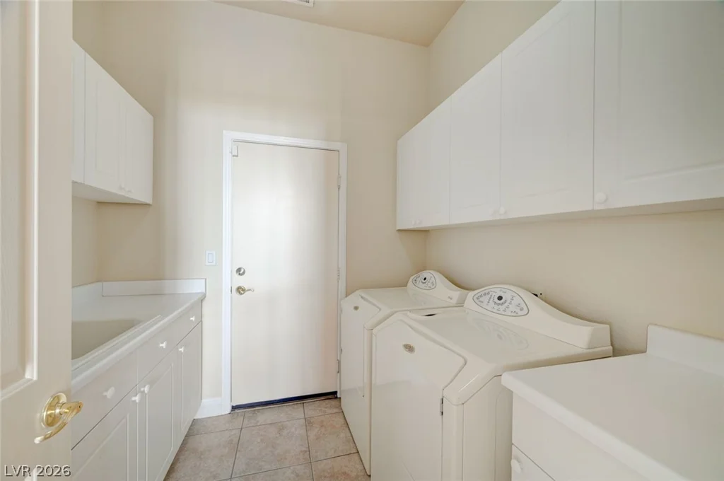 8764 Stockholm, Las Vegas, NV 89147