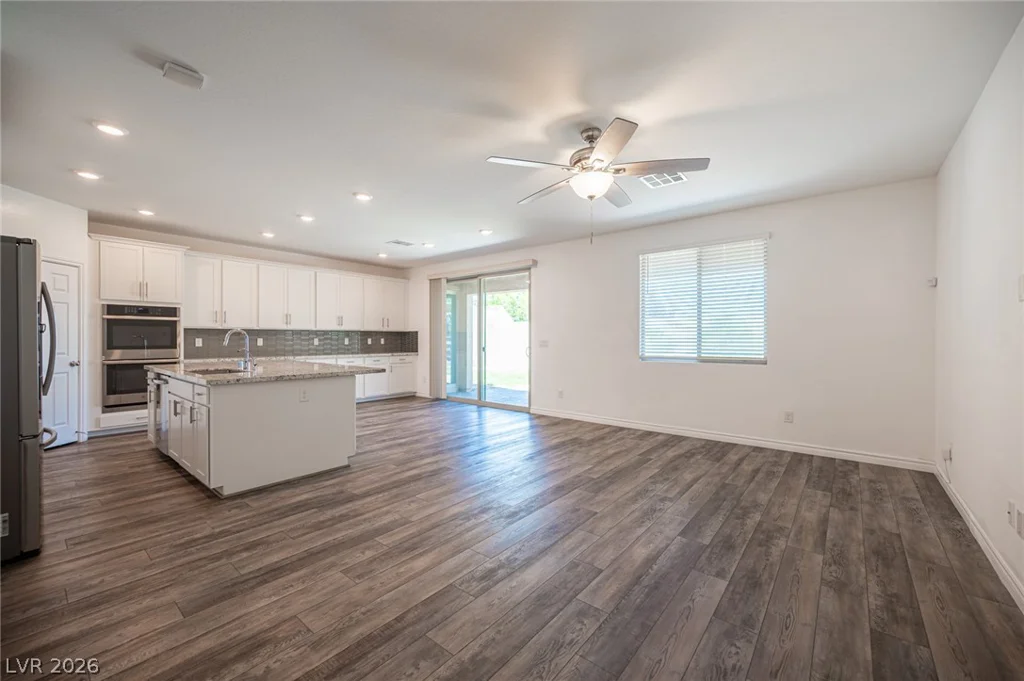 10142 Fire Skye, Las Vegas, NV 89166