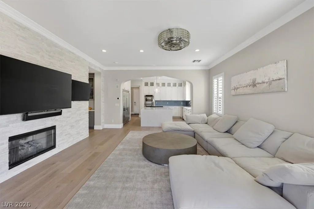 2490 Turtle Head Peak, Las Vegas, NV 89135
