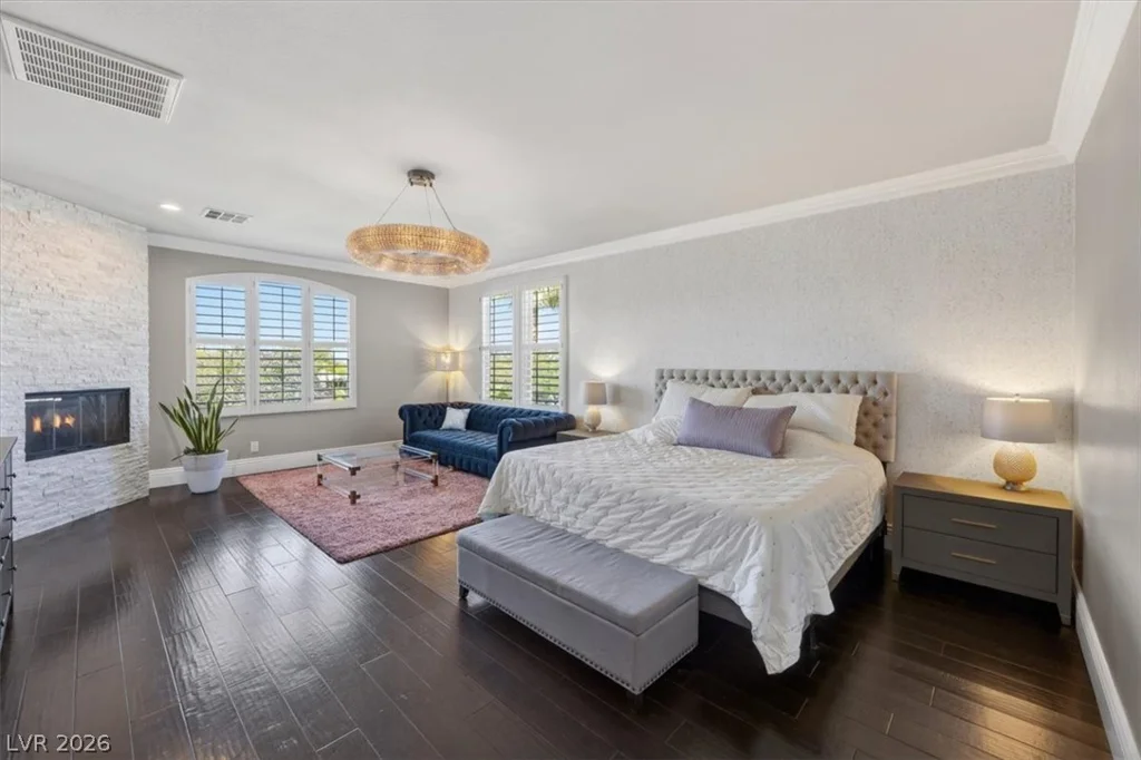 2490 Turtle Head Peak, Las Vegas, NV 89135