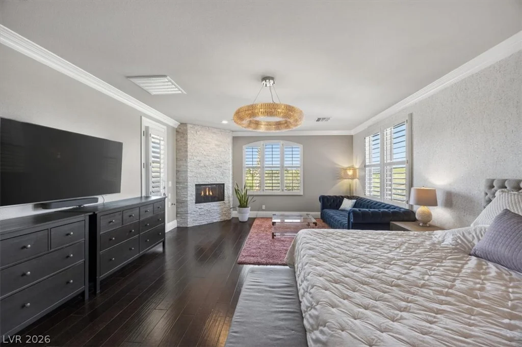 2490 Turtle Head Peak, Las Vegas, NV 89135