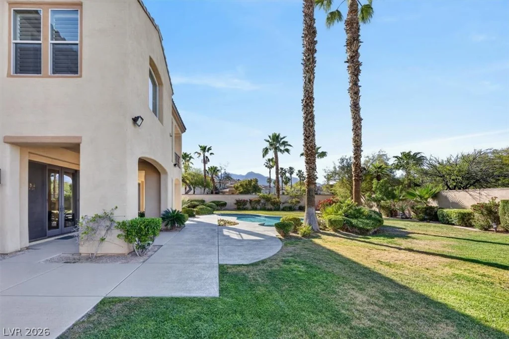 2490 Turtle Head Peak, Las Vegas, NV 89135