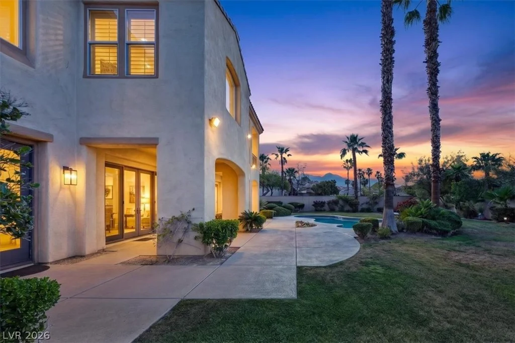 2490 Turtle Head Peak, Las Vegas, NV 89135