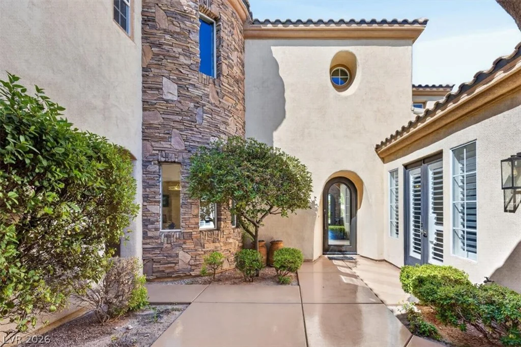 2490 Turtle Head Peak, Las Vegas, NV 89135