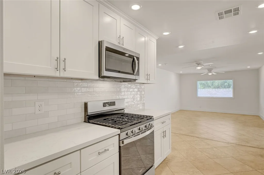 3768 Russell, Las Vegas, NV 89120