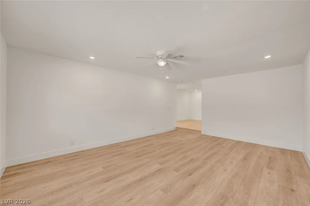 3768 Russell, Las Vegas, NV 89120