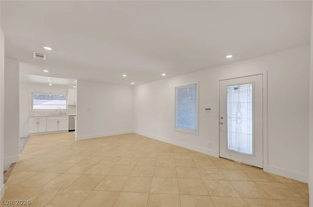 3768 Russell, Las Vegas, NV 89120