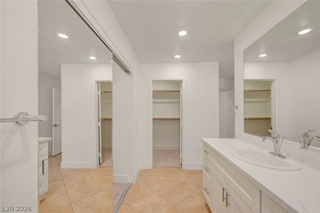 3768 Russell, Las Vegas, NV 89120