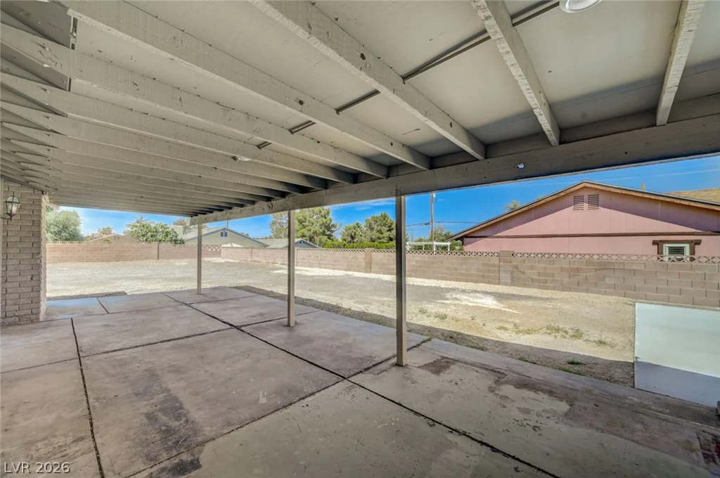 3768 Russell, Las Vegas, NV 89120