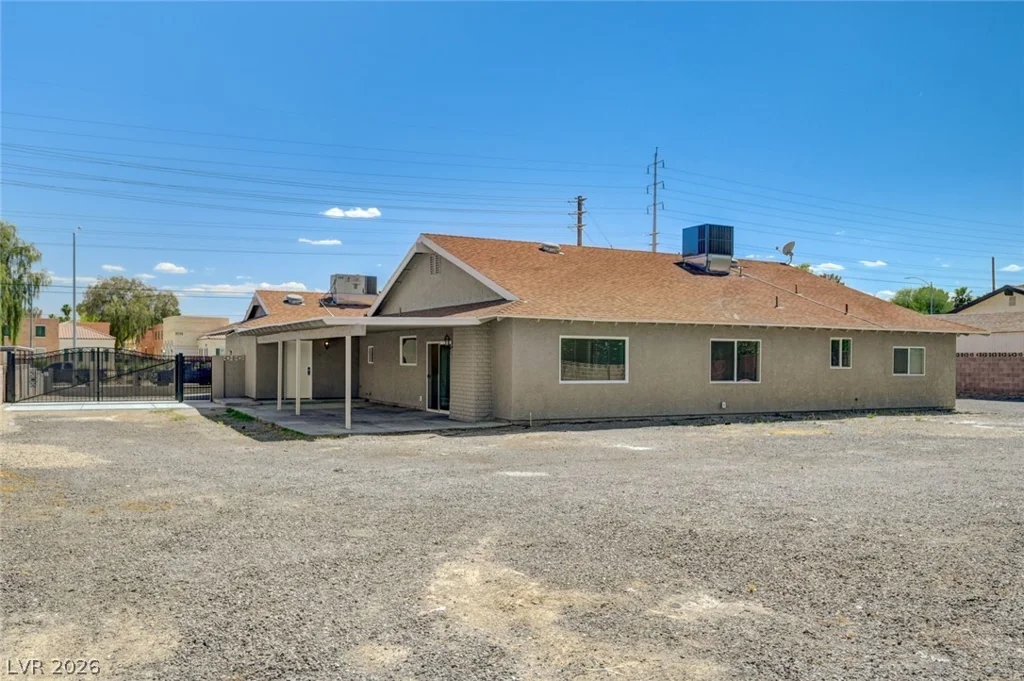 3768 Russell, Las Vegas, NV 89120