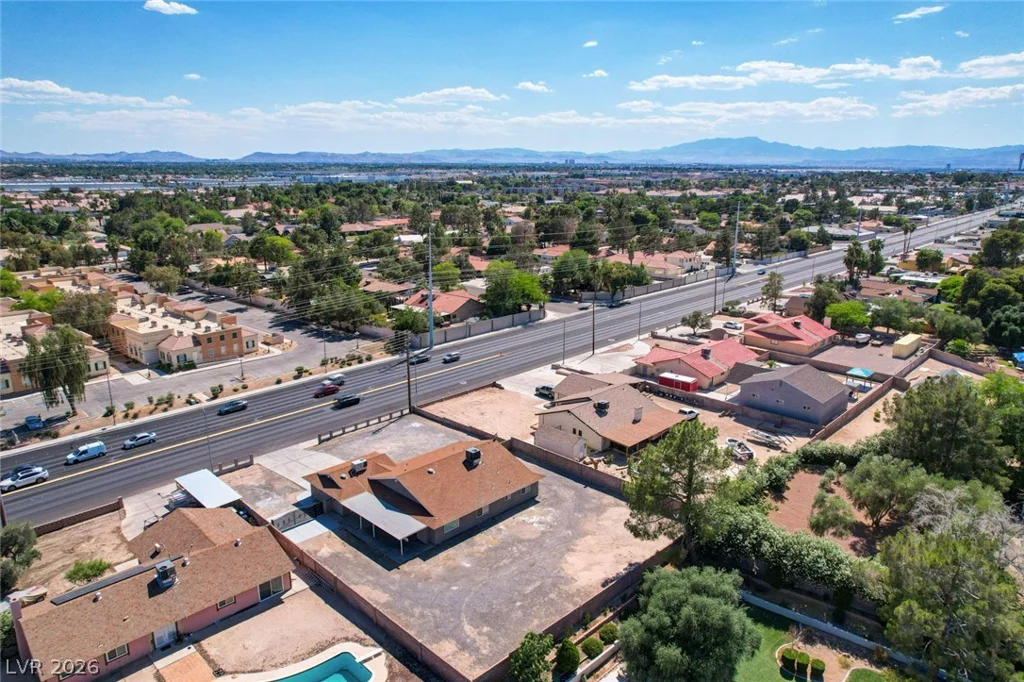 3768 Russell, Las Vegas, NV 89120