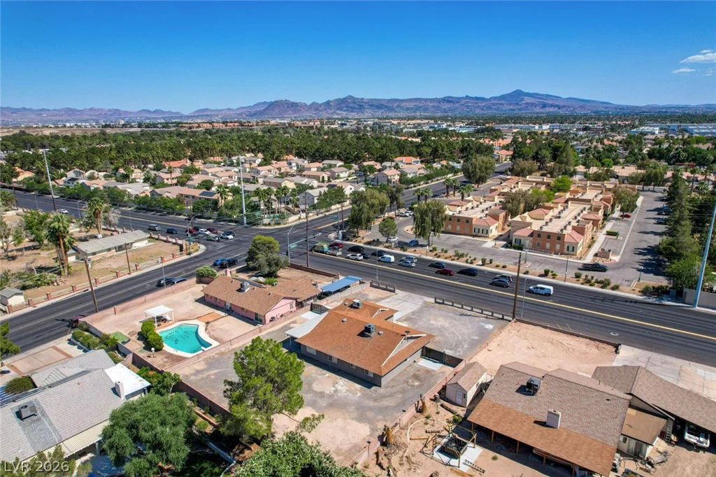 3768 Russell, Las Vegas, NV 89120
