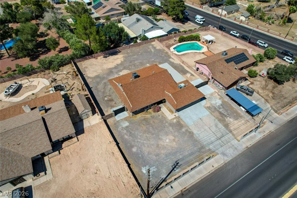 3768 Russell, Las Vegas, NV 89120