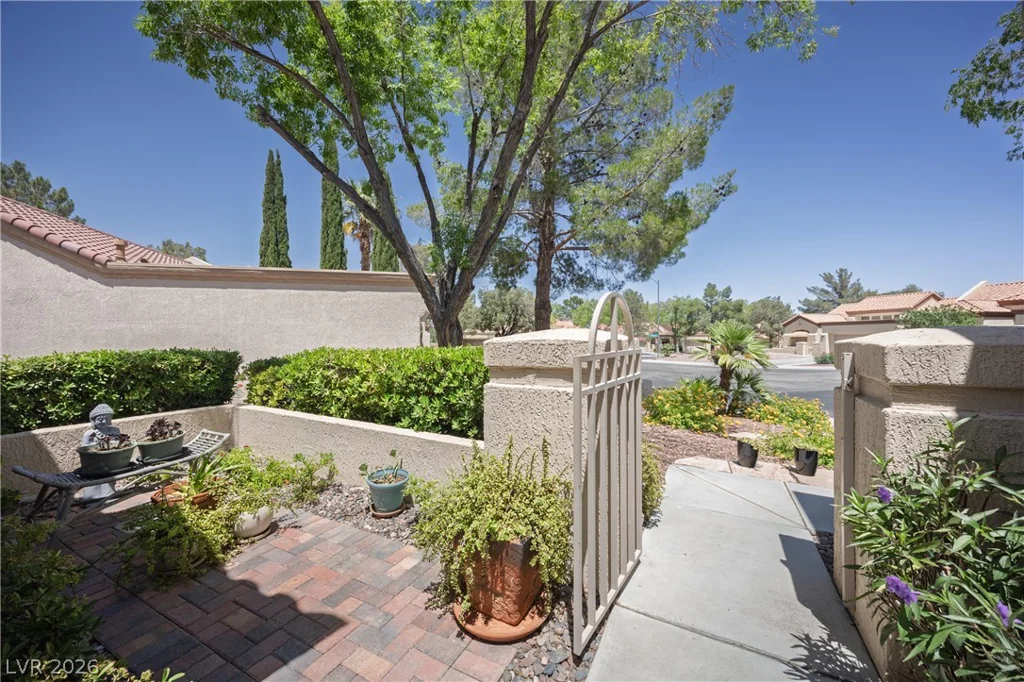 2405 Dove Valley, Las Vegas, NV 89134