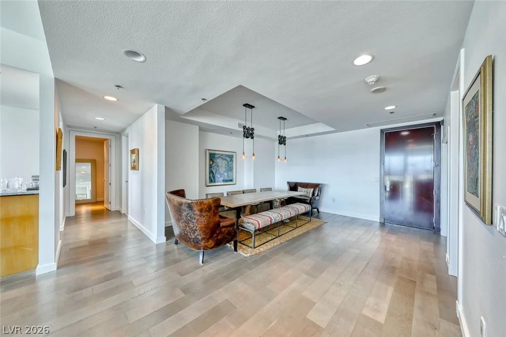 4525 Dean Martin, Las Vegas, NV 89103