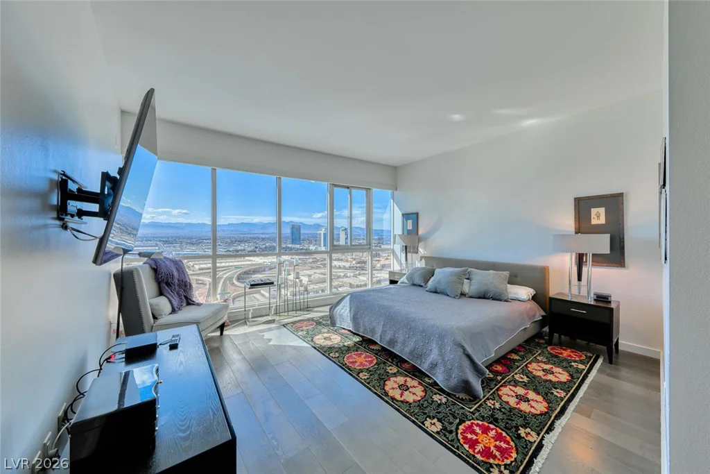 4525 Dean Martin, Las Vegas, NV 89103