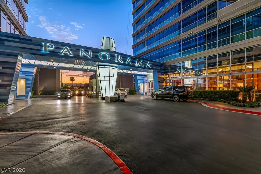 4525 Dean Martin, Las Vegas, NV 89103