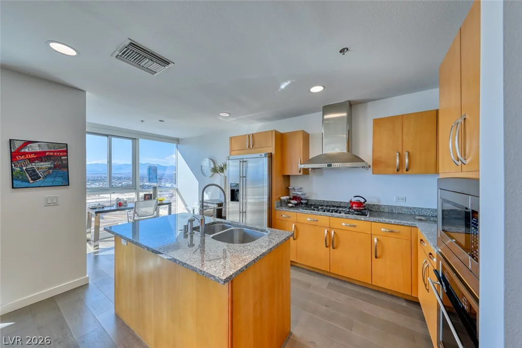 4525 Dean Martin, Las Vegas, NV 89103