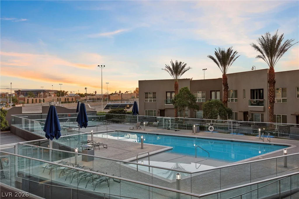 4525 Dean Martin, Las Vegas, NV 89103