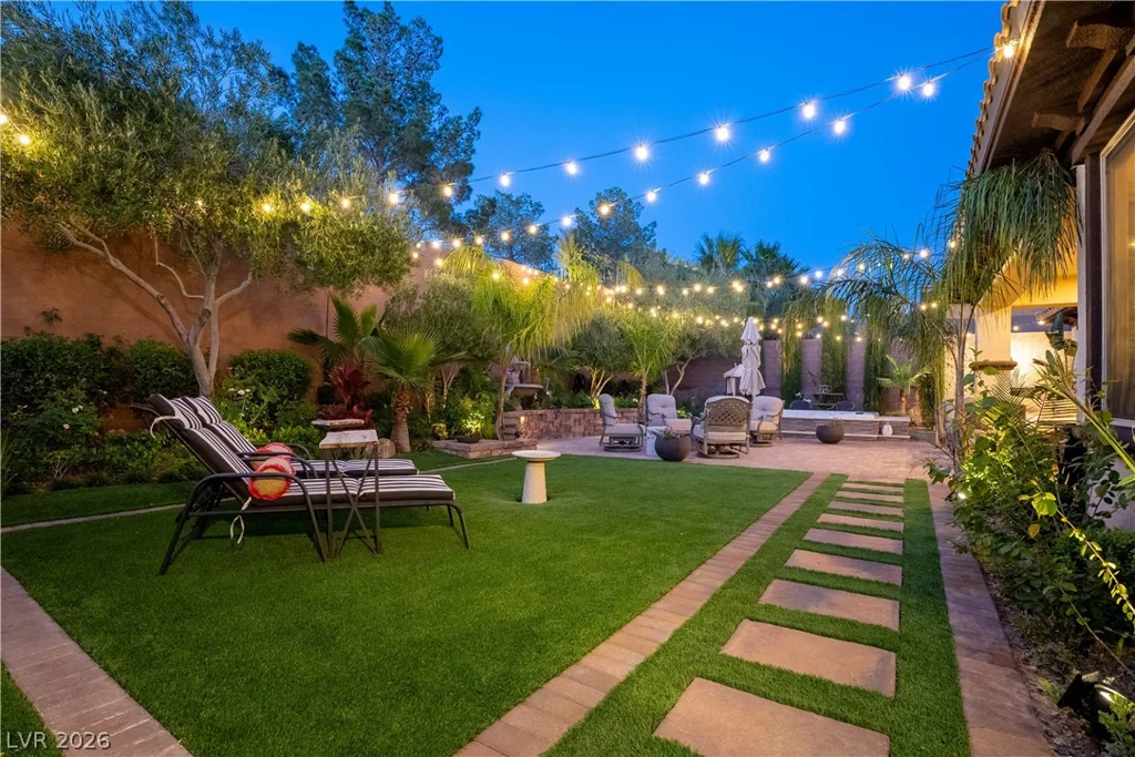 2412 Chateau Napoleon, Henderson, NV 89044