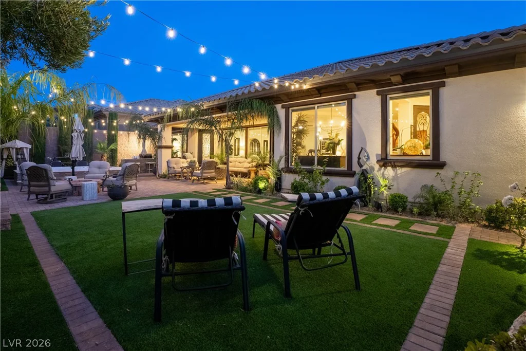 2412 Chateau Napoleon, Henderson, NV 89044
