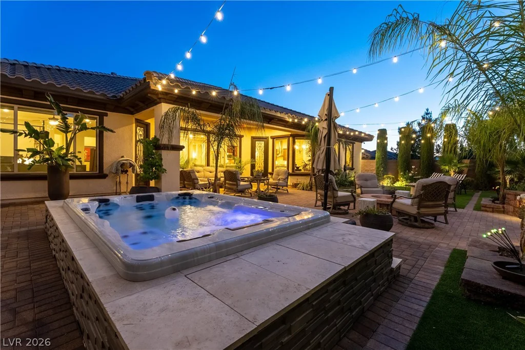 2412 Chateau Napoleon, Henderson, NV 89044