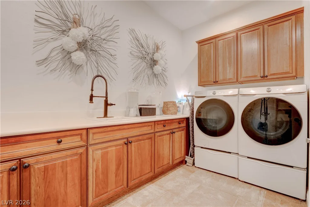 2412 Chateau Napoleon, Henderson, NV 89044