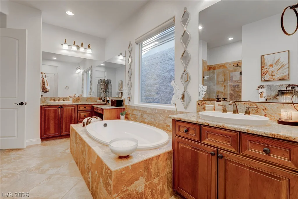 2412 Chateau Napoleon, Henderson, NV 89044